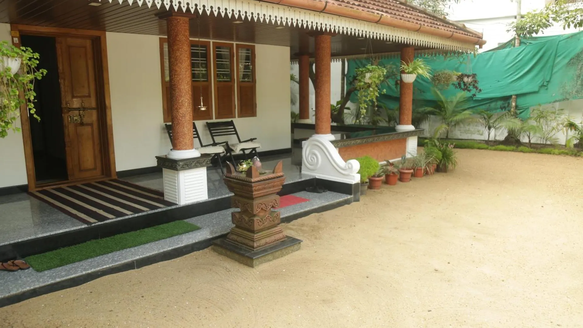 Mi Casa Tu Casa Homestay Kochi